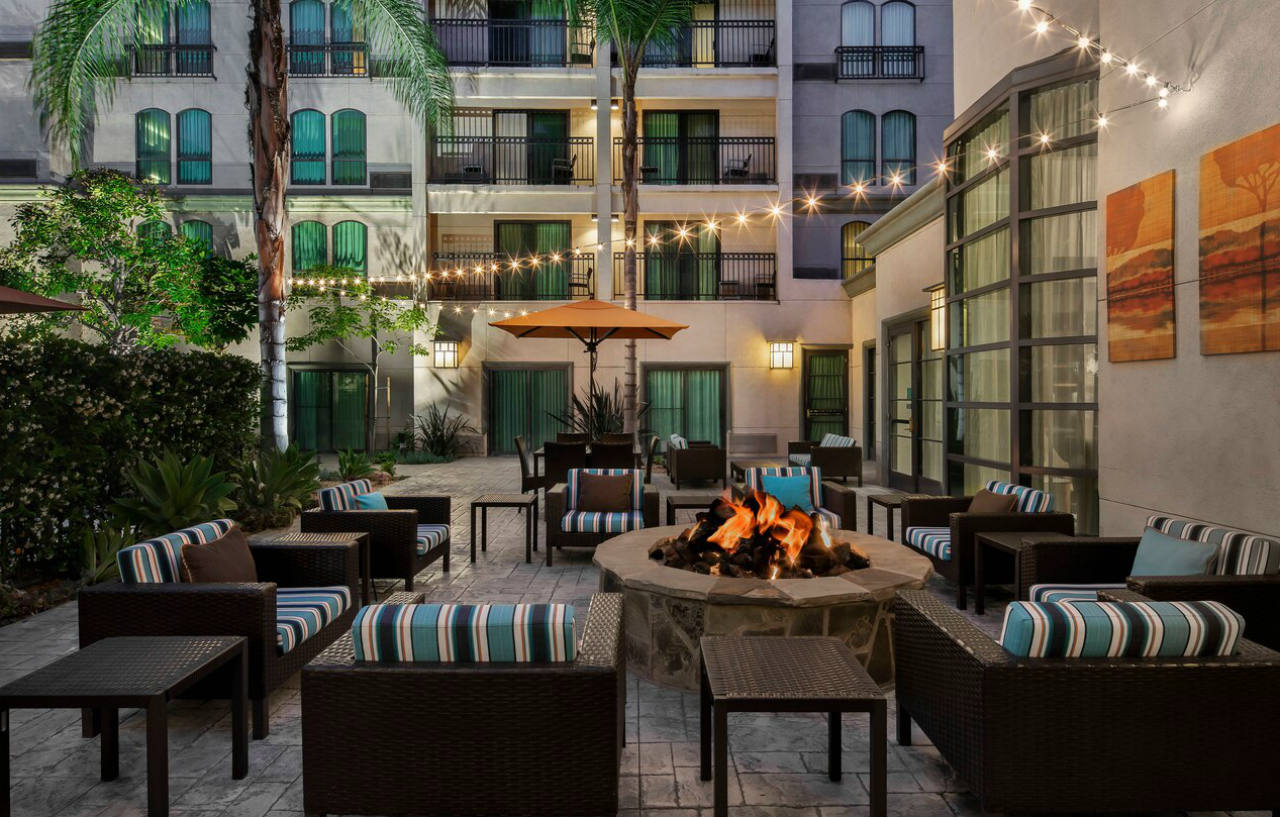 Courtyard By Marriott Los Angeles Pasadena Old Town Dış mekan fotoğraf